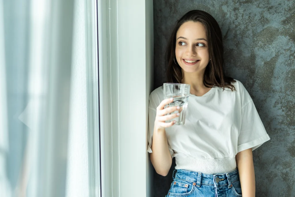 Filtro de água alcalina: veja o que você precisa saber antes de comprar. | Foto: Freepik.